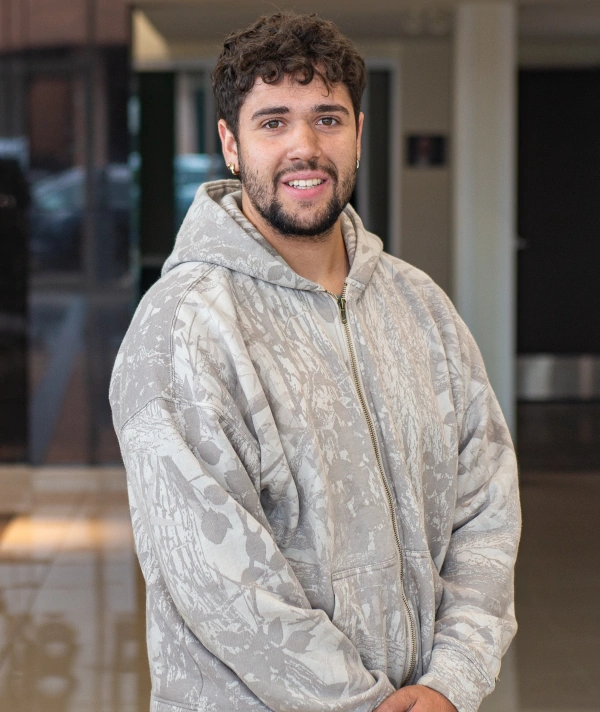 Austin Tavares Autobody Technician