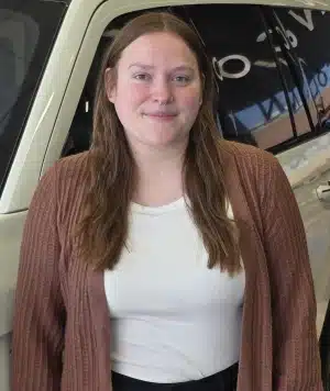 Kaitlyn Curtis Lincoln Brand Manager & Advisor