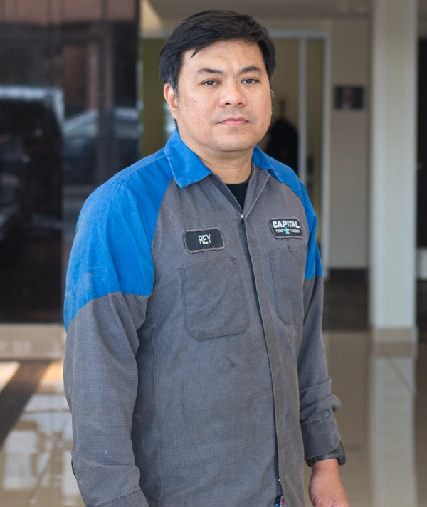 Rey Cruz Lube Technician