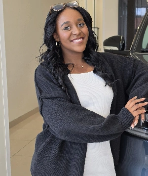 Monica Muiro Lincoln Concierge